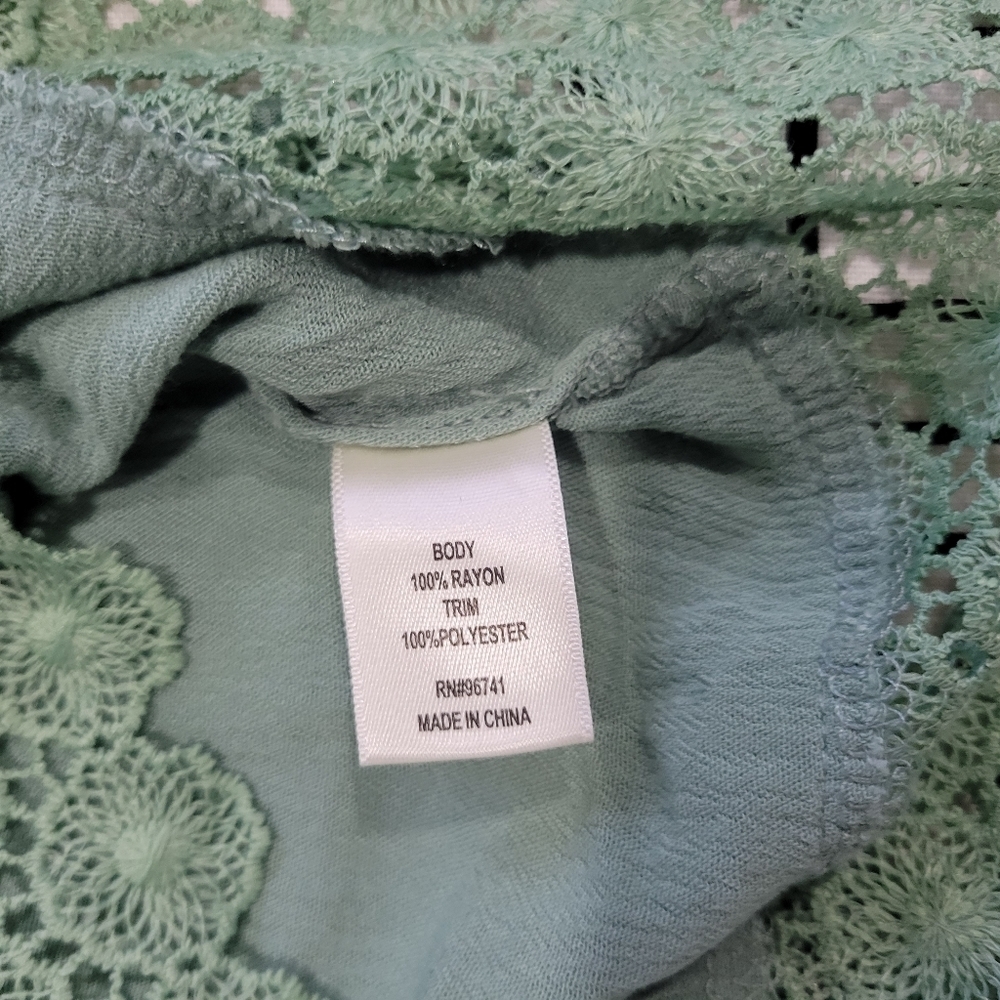 Self Esteem Crochet Lace Trim Bell Sleeve Crop Top Blouse in Sage Size S - Picture 8 of 8